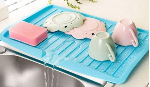 Kitchen dishes draining rack